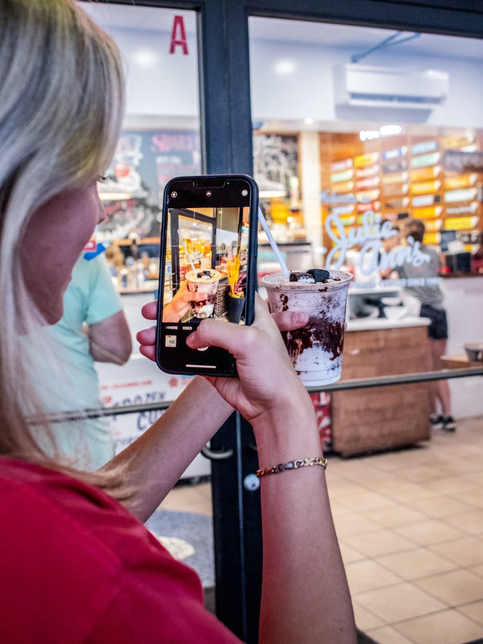 Julie Anns Frozen Custard